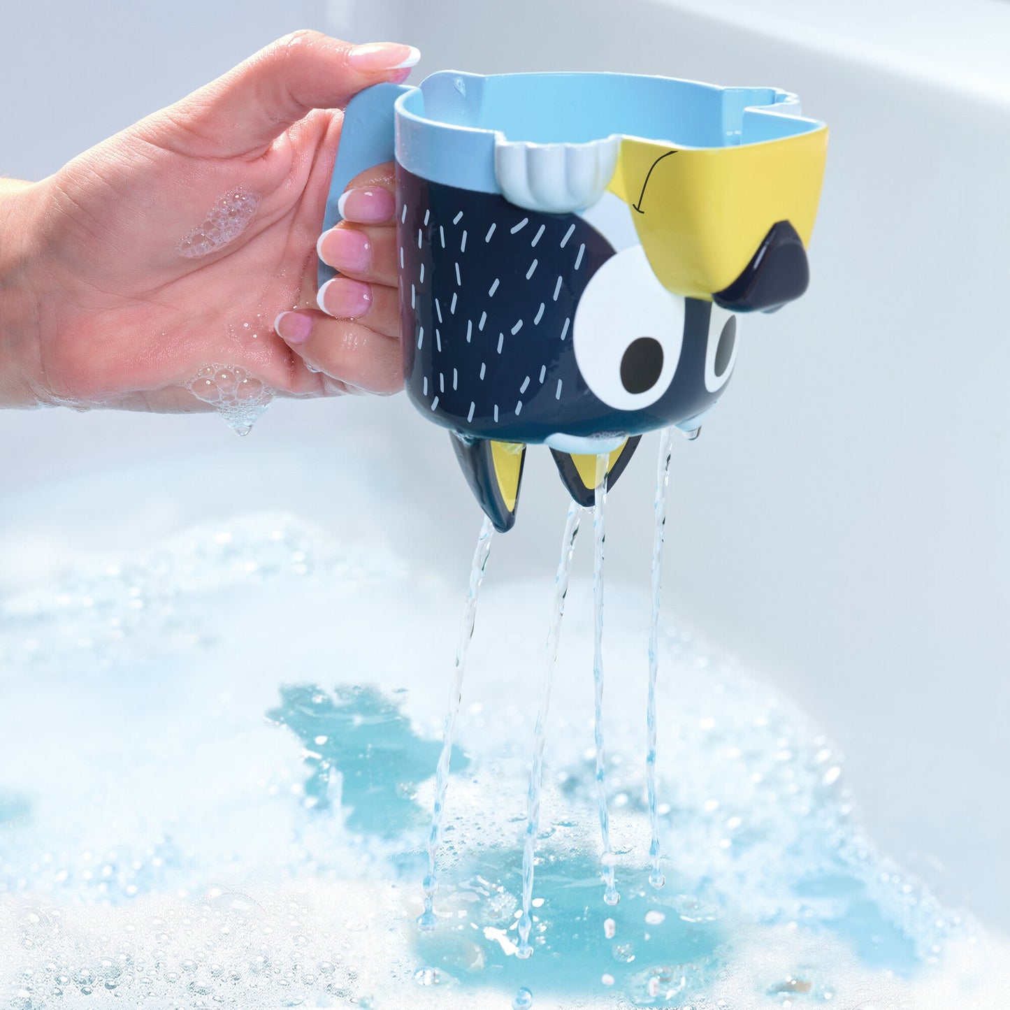 Bluey's Family Pouring Cups Bath Toy