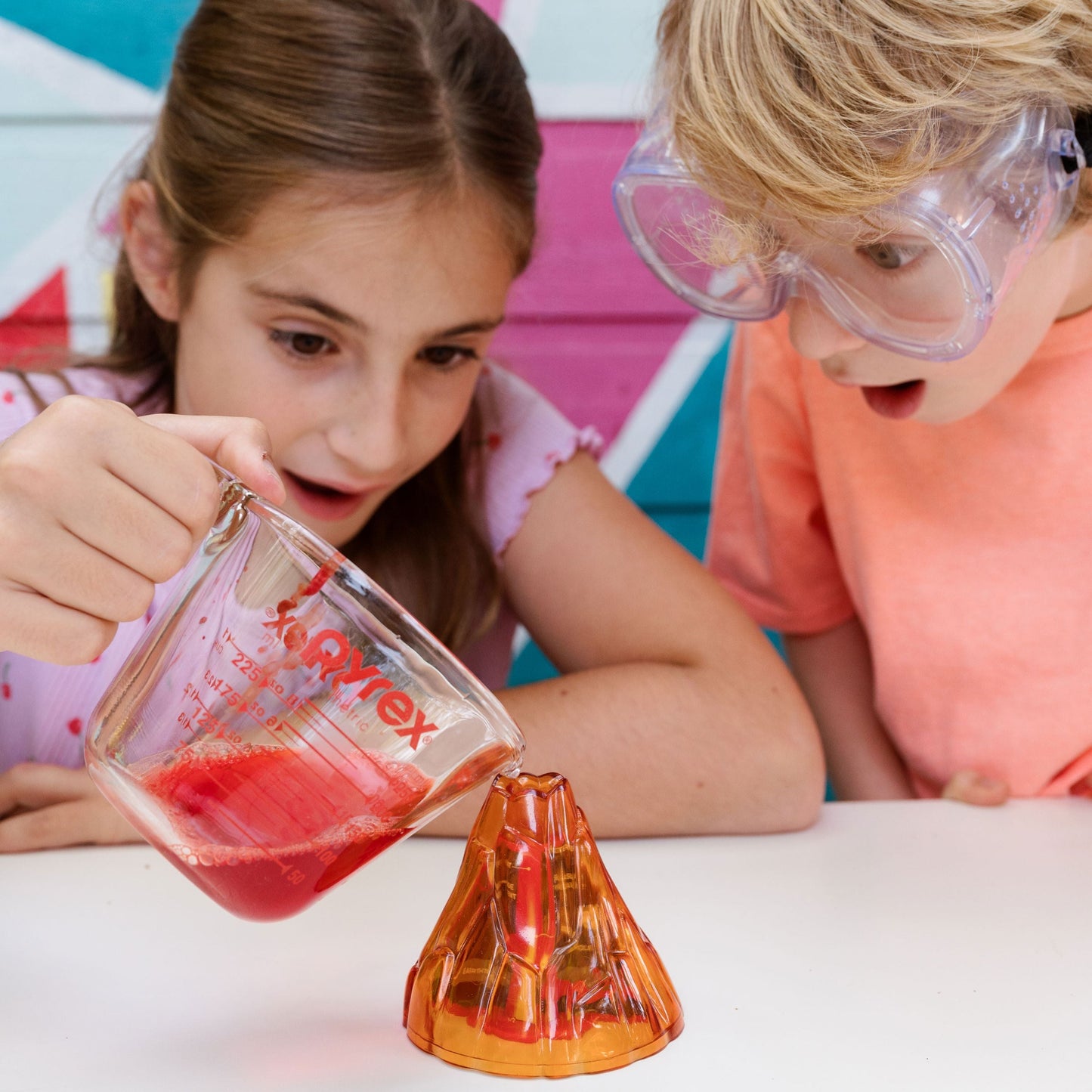 4M Kidzlabs - Table-Top Volcano